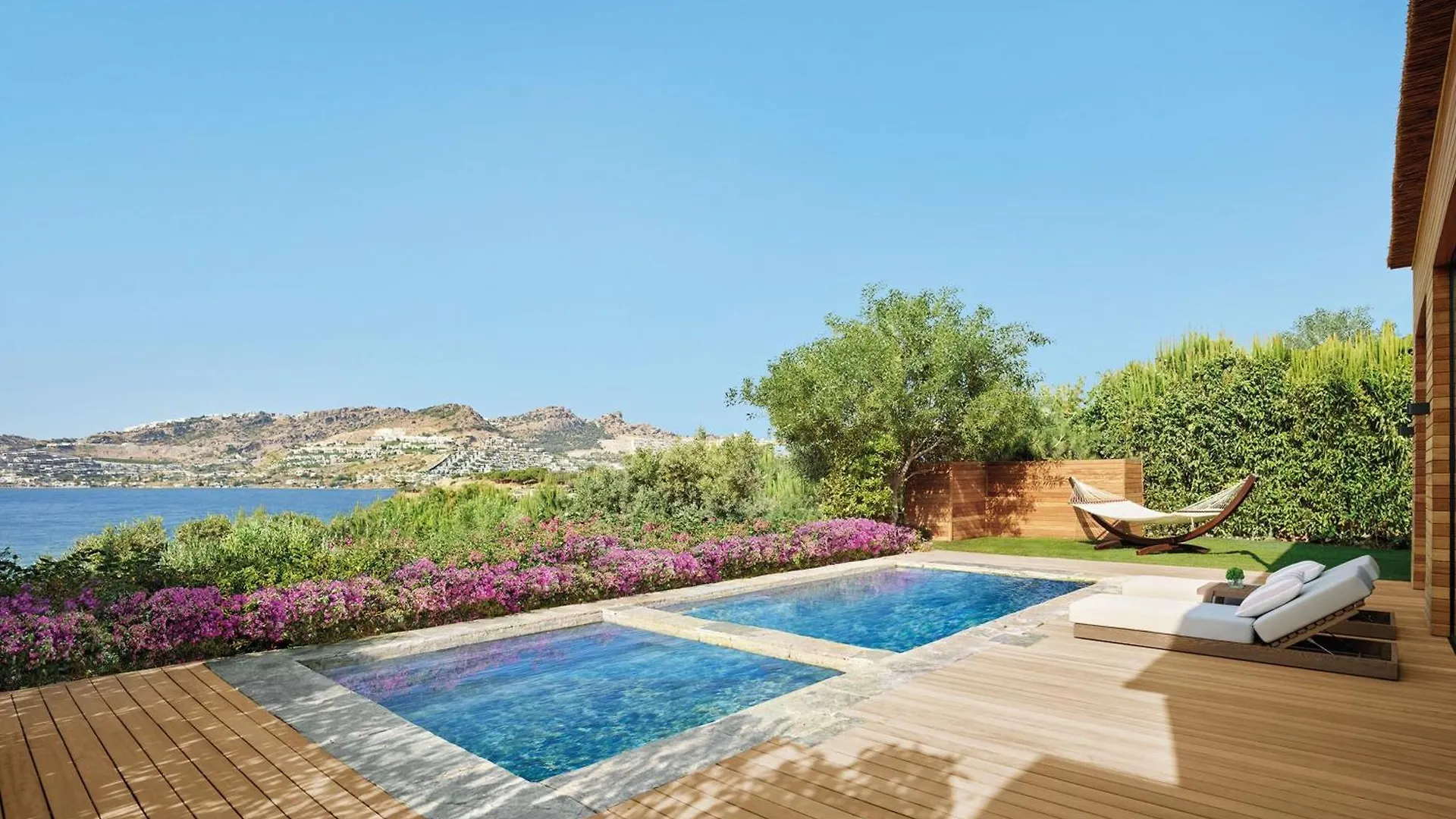 The Bodrum Edition Yalıkavak 5*,